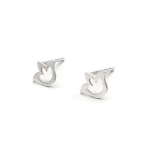 گوشواره نقره گالری ساج طرح گل 3پر