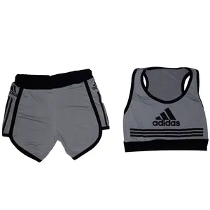 ست نیم تنه و شلوارک ورزشی زنانه کد 22130