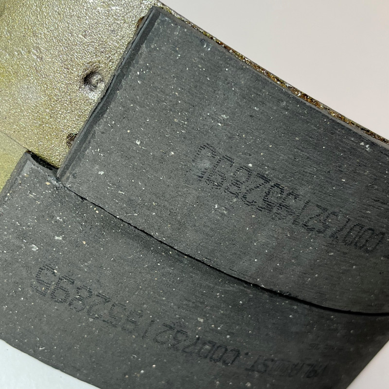 لنت ترمز عقب خودرو مدل R2895 دو جفت مناسب برای پژو 405، پژو پارس، سمند