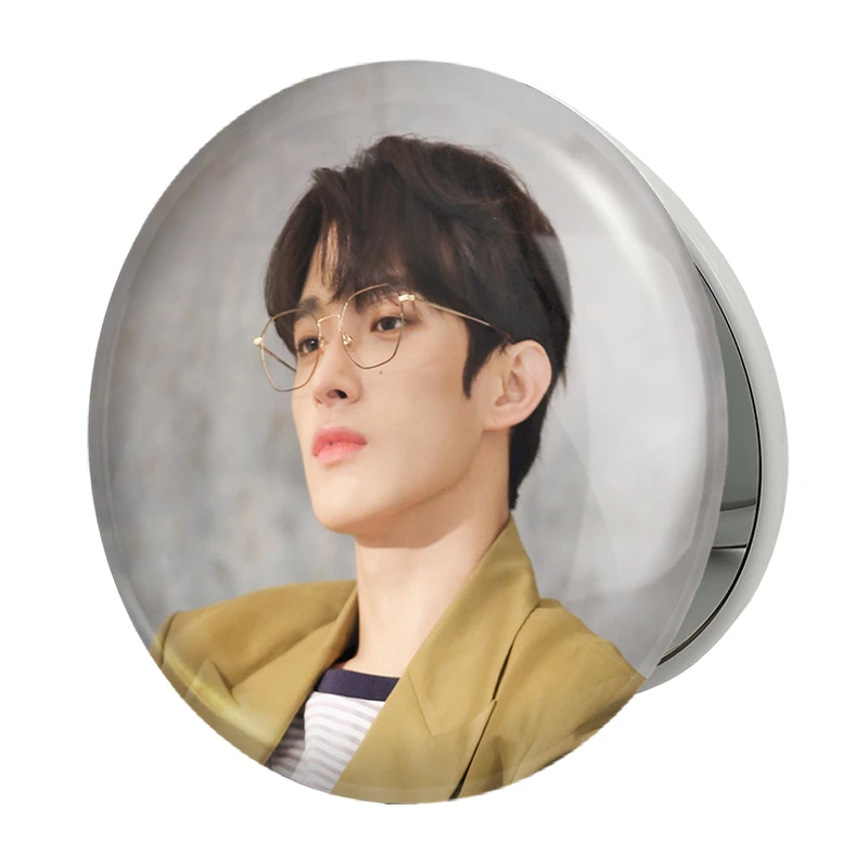 آینه جیبی خندالو طرح دی کی گروه سونتین Seventeen مدل تاشو کد 21534 