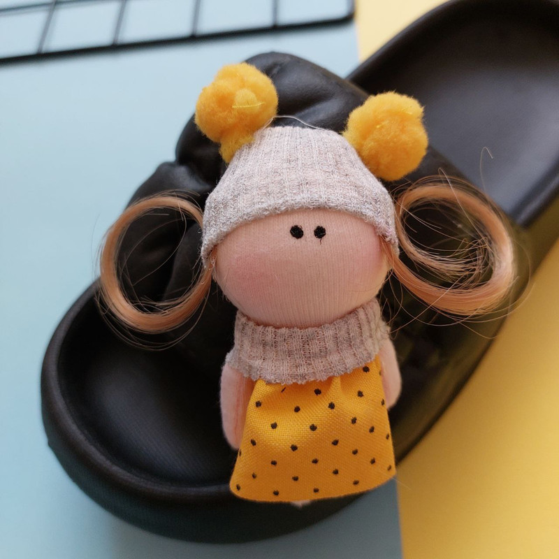 دمپایی زنانه مدل هانا عروسکی