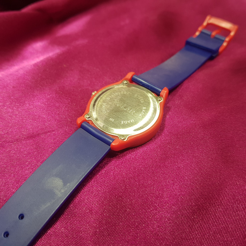 ساعت مچی عقربه ای بچگانه والار مدل ضدآب طرح ماشین کد 13