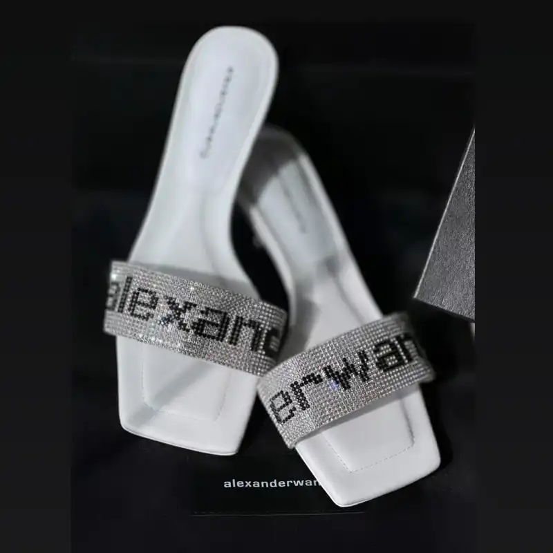 صندل زنانه مدل AW