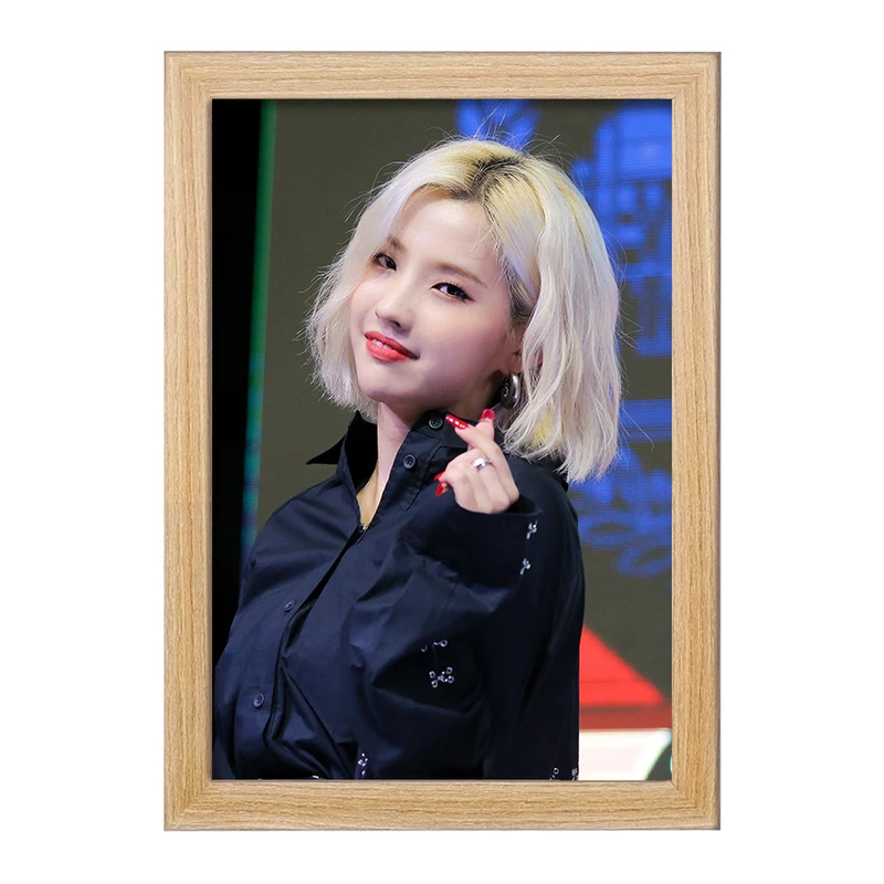 تابلو خندالو مدل سویون گروه جی آیدل GIdle  کد 19576