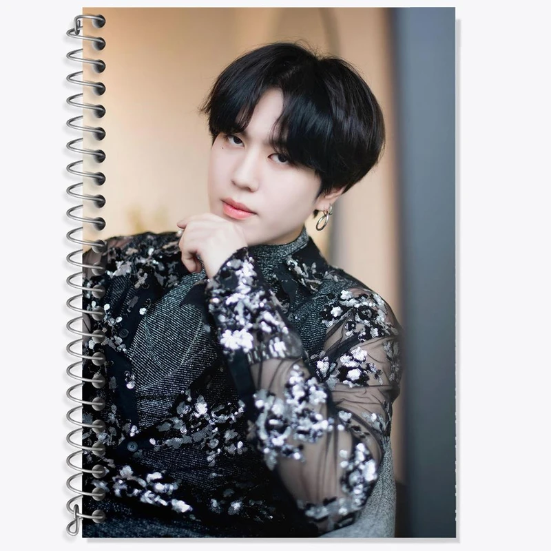 دفتر لغت 50 برگ خندالو مدل یوگیوم گروه گات سون GOT7 کد 11652