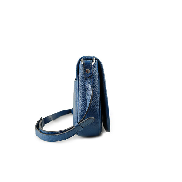 کیف دوشی زنانه آگوست مدل Lima SH 310009