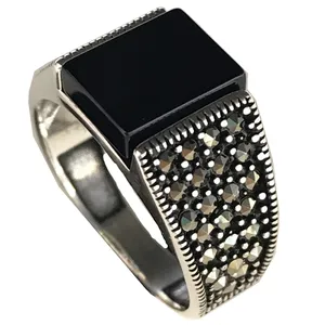 انگشتر نقره مردانه مدل اسپرت با نگین مارکازیت و عقیق سیاه