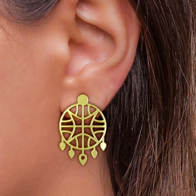 گوشواره طلا 18 عیار زنانه مدوپد مدل هندسی کد GA1-15002