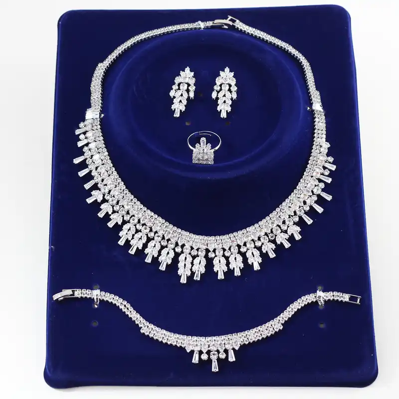 ست زنانه مدل عروس کد AA230
