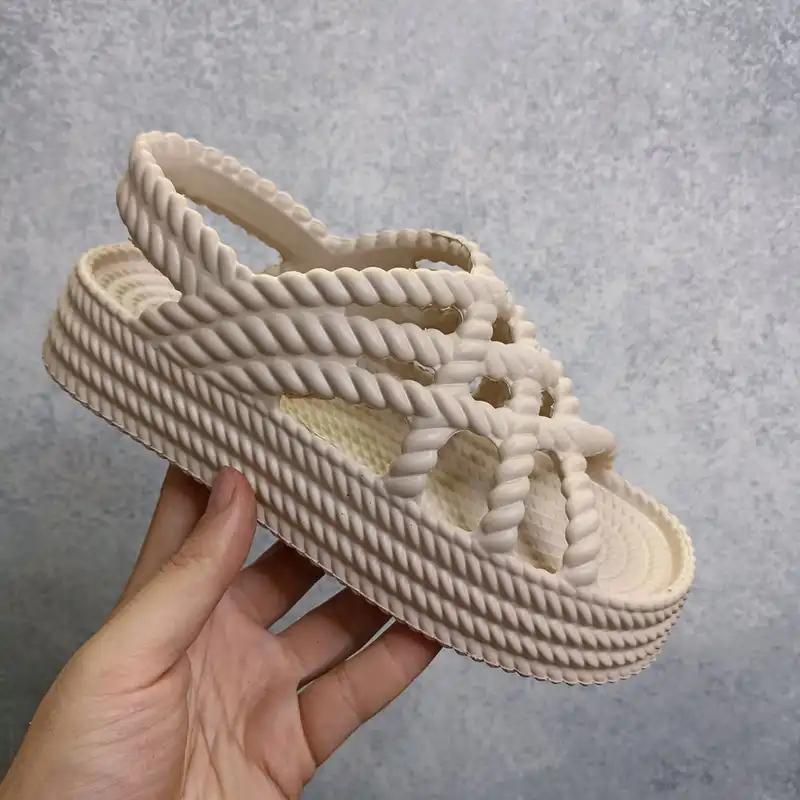 صندل ساحلی زنانه پاپا کد 1528-CR