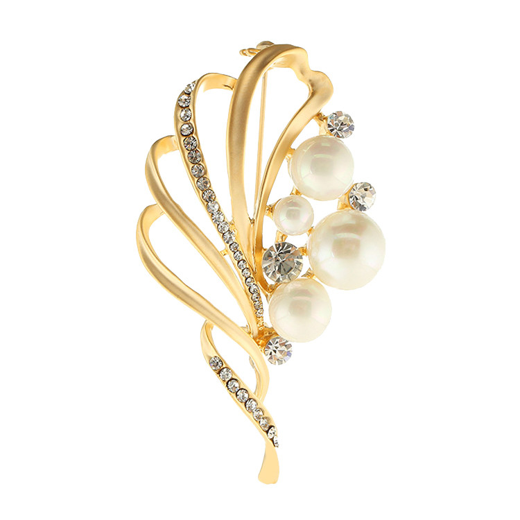 گل سینه طرح برگ و مروارید مدل BRC064G0