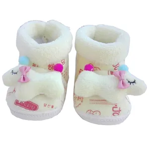 پاپوش نوزادی اولابیبی مدل love baby