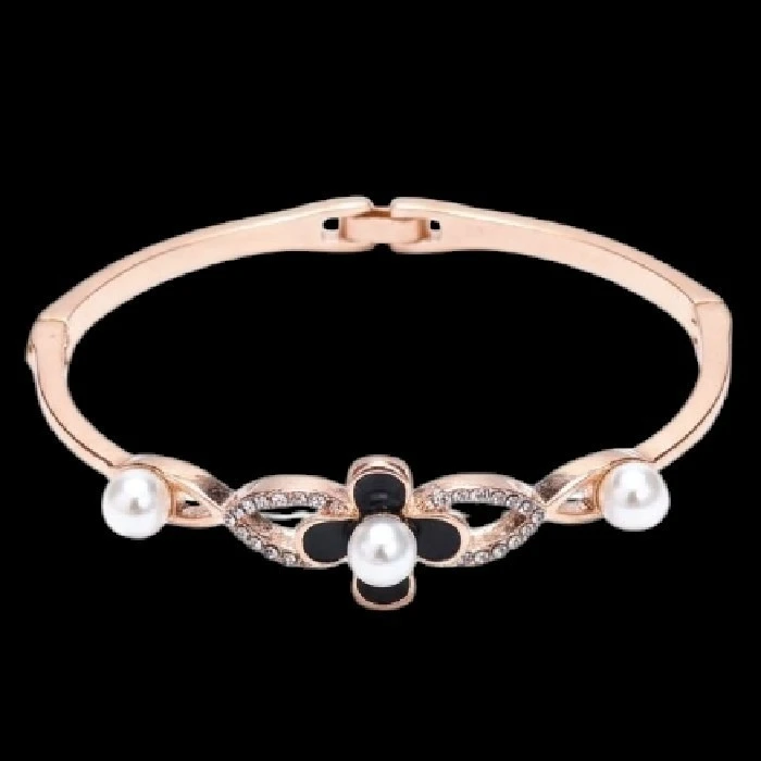 دستبند النگویی زنانه مدل مروارید کد ۵۳۰۰