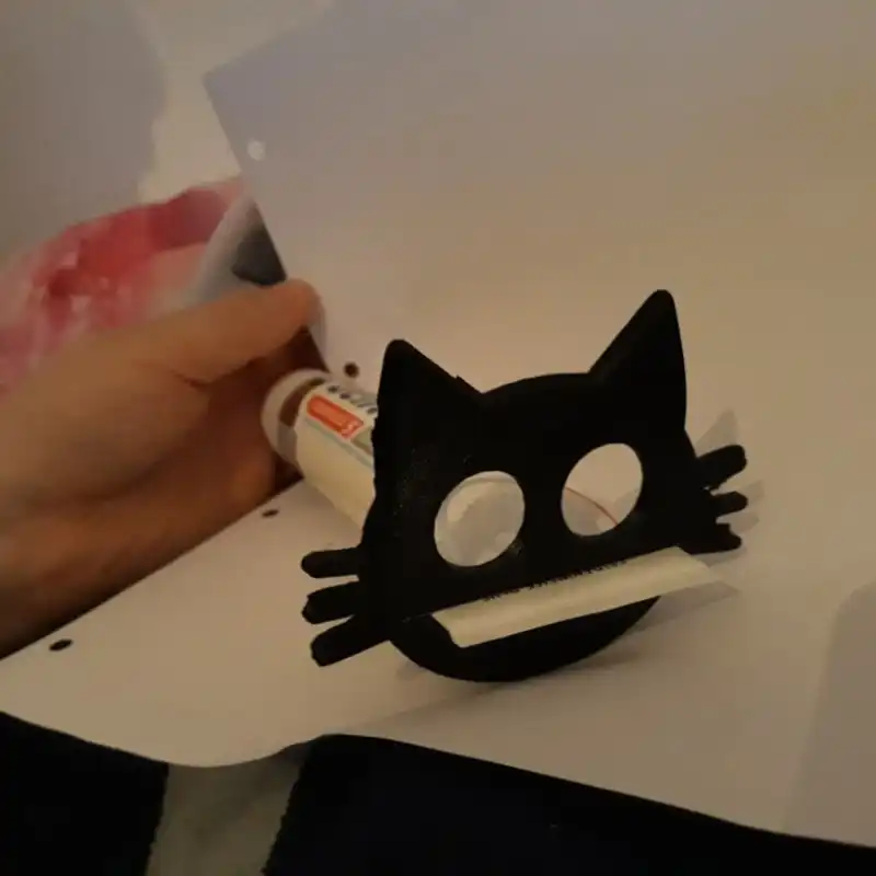 تیوب خالی کن مدل cat 01