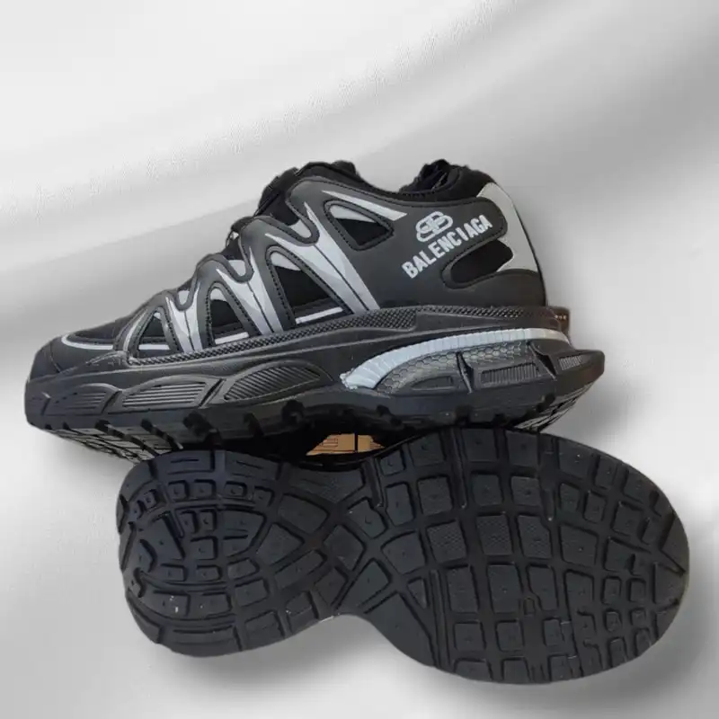 کفش پیاده روی بچگانه مدل بند دیسکی