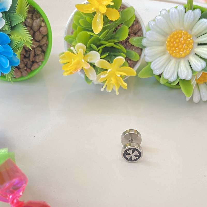 پیرسینگ گوش مدل ایرن من پیرسینگ گوش مدل ایرن من