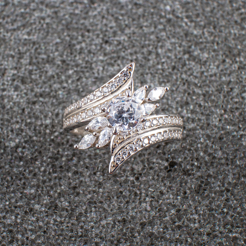 انگشتر نقره زنانه مدل AVN_R096