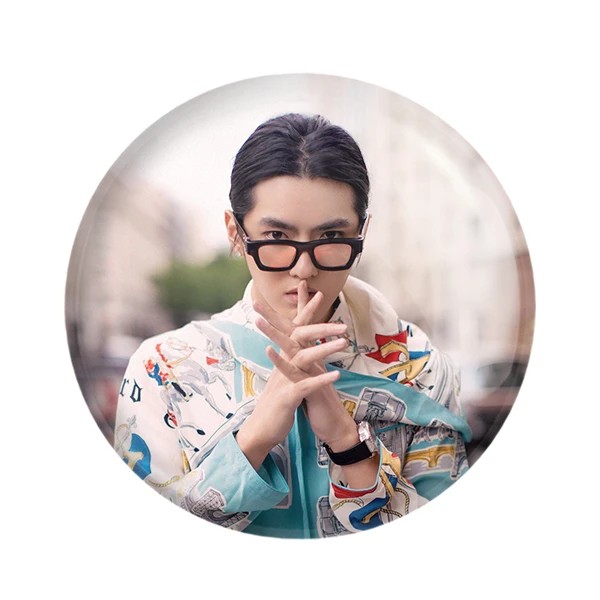 مگنت خندالو مدل کریس وو گروه اکسو EXO کد 13426