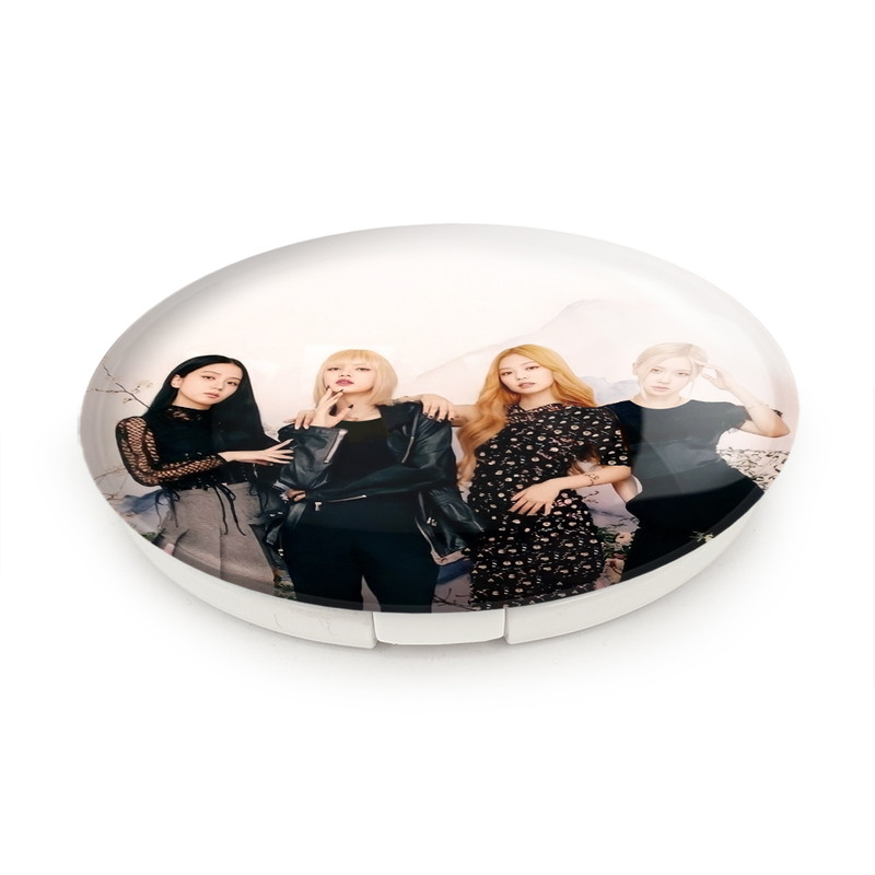 آینه جیبی خندالو طرح گروه بلک پینک Black Pink مدل تاشو کد 16685 آینه جیبی خندالو طرح گروه بلک پینک Black Pink مدل تاشو کد 16685