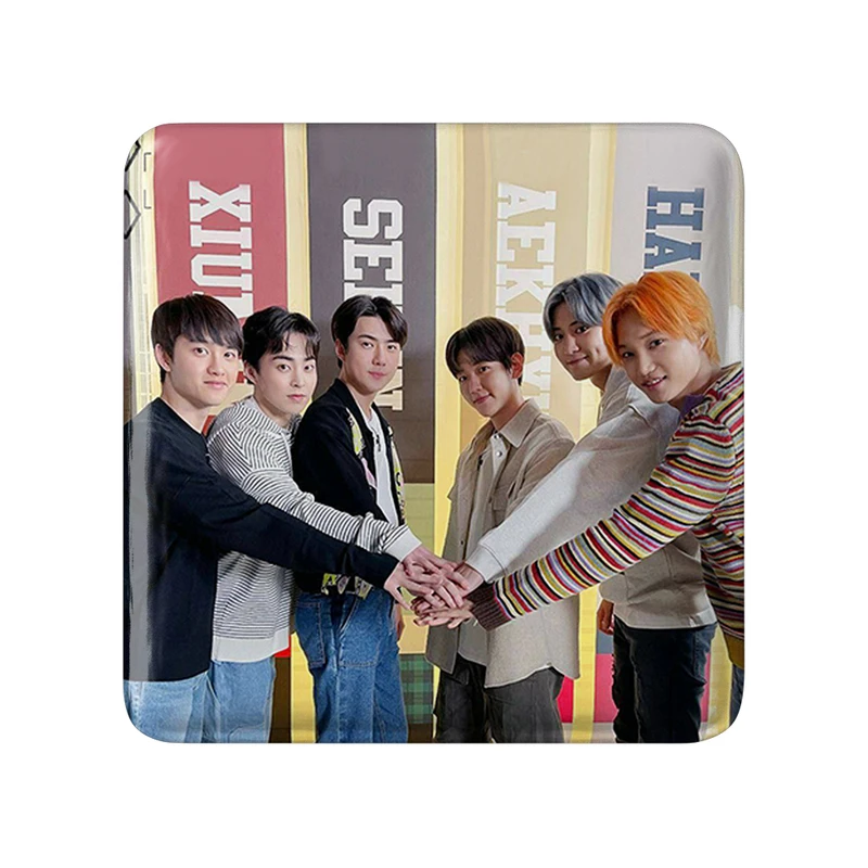مگنت خندالو مدل گروه اکسو EXO کد 13670