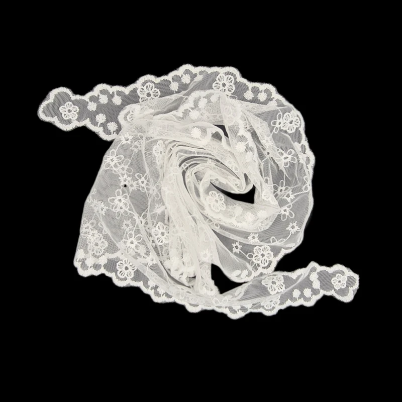 دستمال سر و گردن دخترانه مدل تور دانتل سه گوش