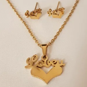 نیم ست زنانه مدل قلب لاو یو 3208