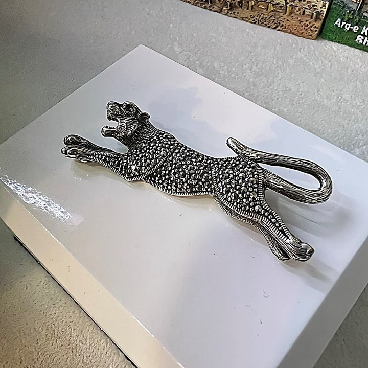 گل سینه نقره زنانه کد glsr-2468