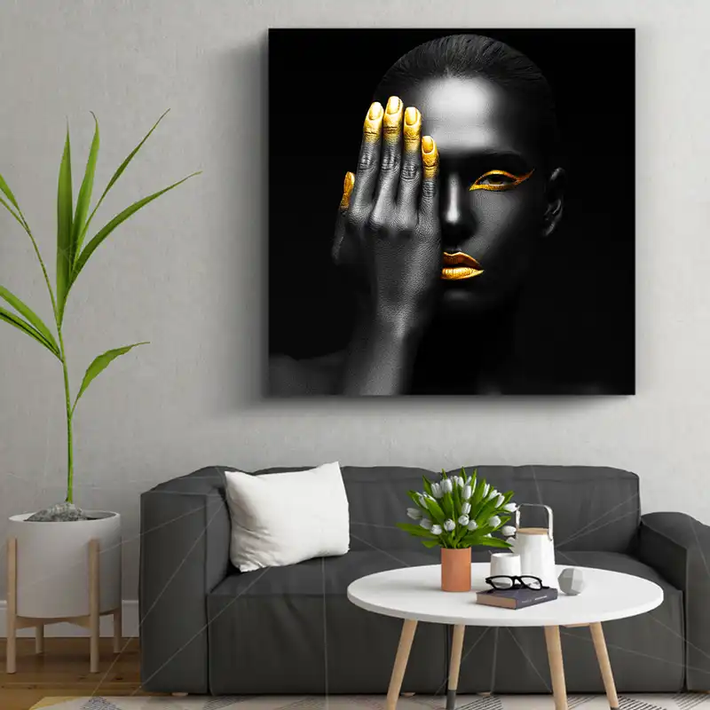 تابلو بوم تیداکس طرح دختر سیاه و طلایی کد TiA107