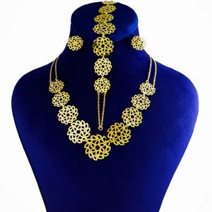 نیم ست طلا 18 عیار زنانه عدنان مدل NBH135