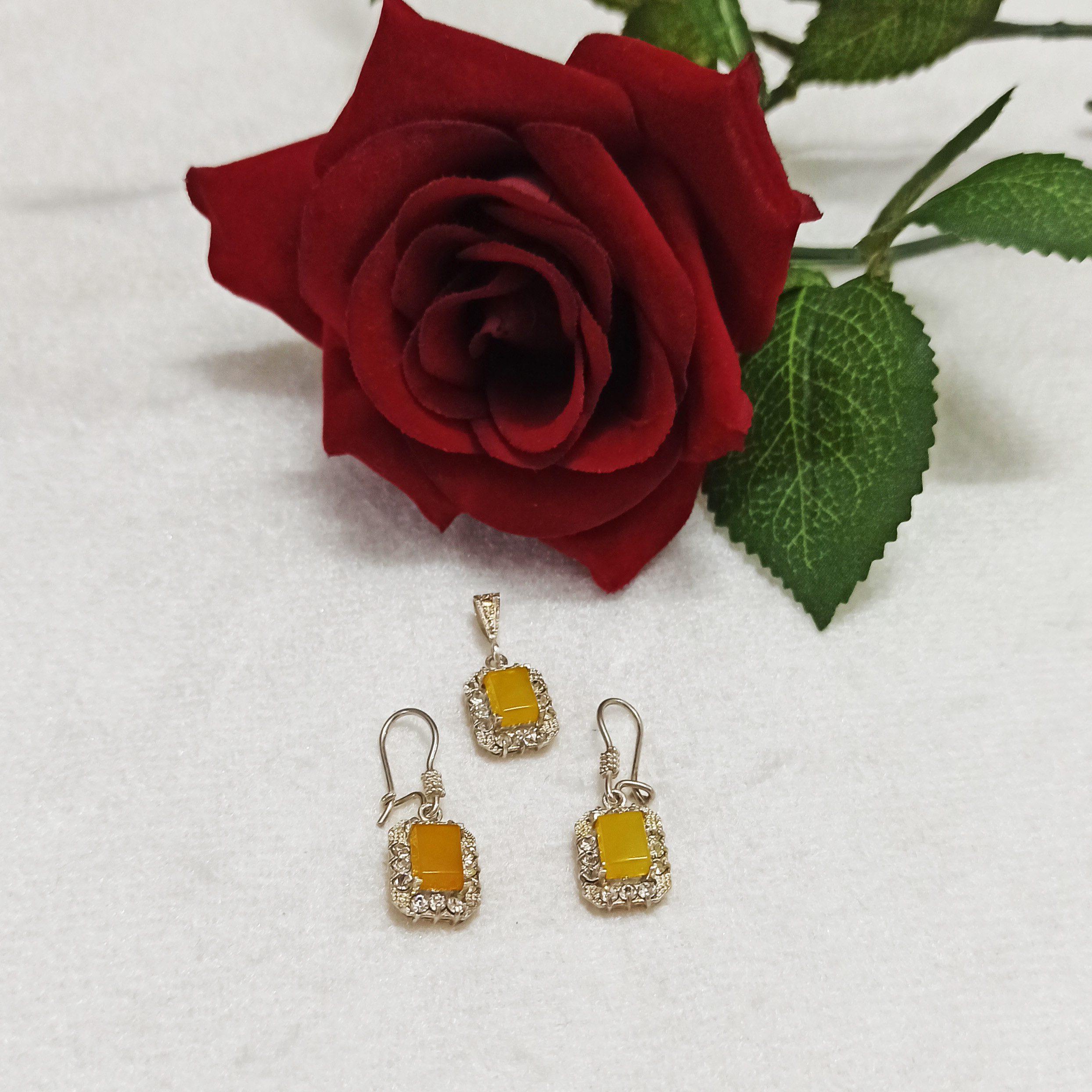 نیم ست نقره زنانه سلین کالا مدل شرف الشمس کد ce-shams5