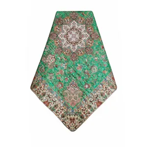 رومیزی ترمه مدل ابریشم بهار