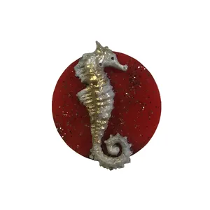 گل سينه زنانه مدل اسب آبي 