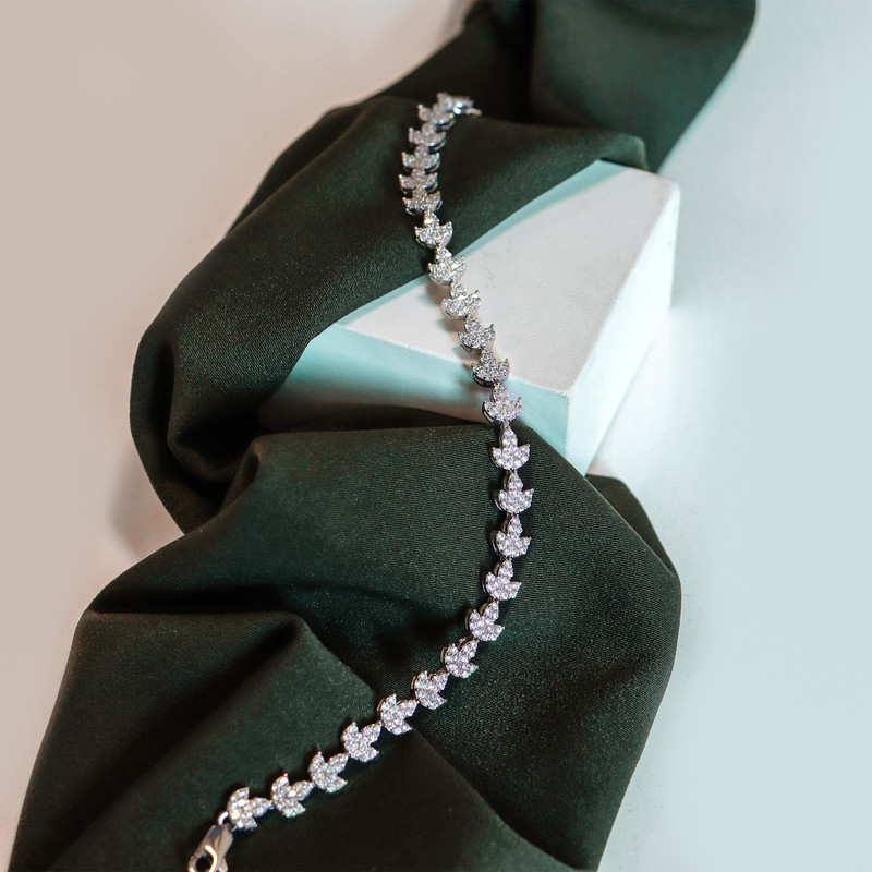 دستبند نقره زنانه جی تی ای مدل جی نایس دستبند نقره زنانه جی تی ای مدل جی نایس