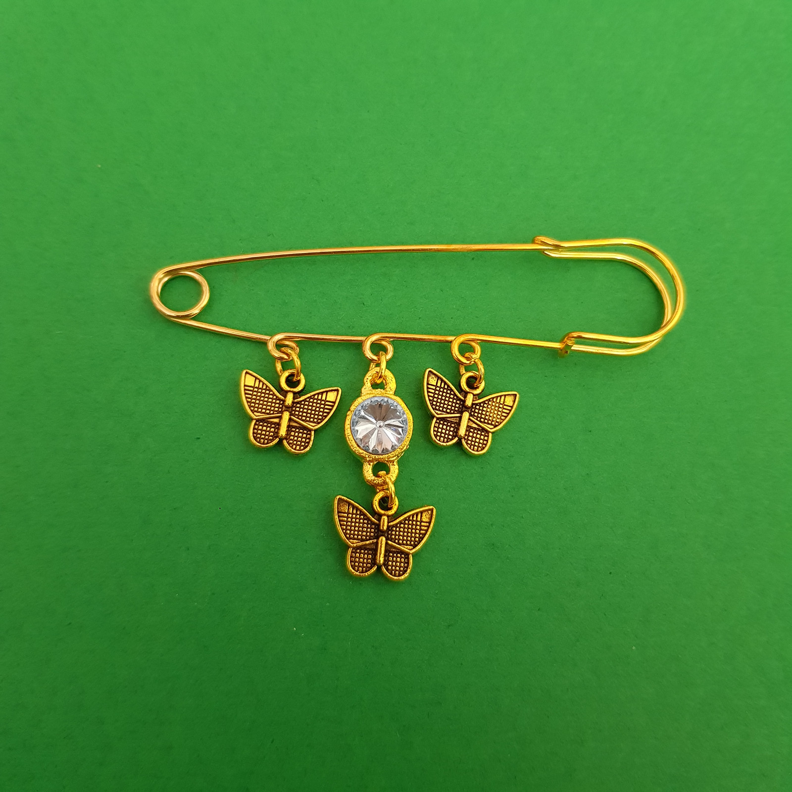 سنجاق سینه زنانه مدل پروانه