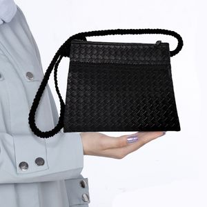 کیف رودوشی زنانه مدل 002