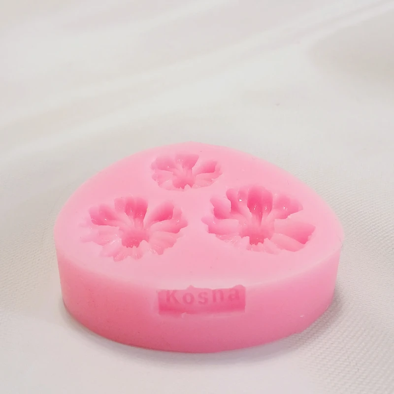 عکس شماره 5 : قالب شمع کوشا مدل بابونه جدید کد 3 تایی