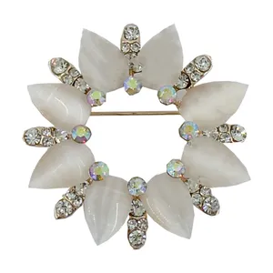 گل سینه طرح خورشید کد 90005