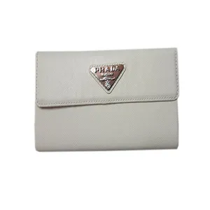 شارژر همراه پرادا مدل MILANO ظرفیت 13800 میلی آمپر ساعت