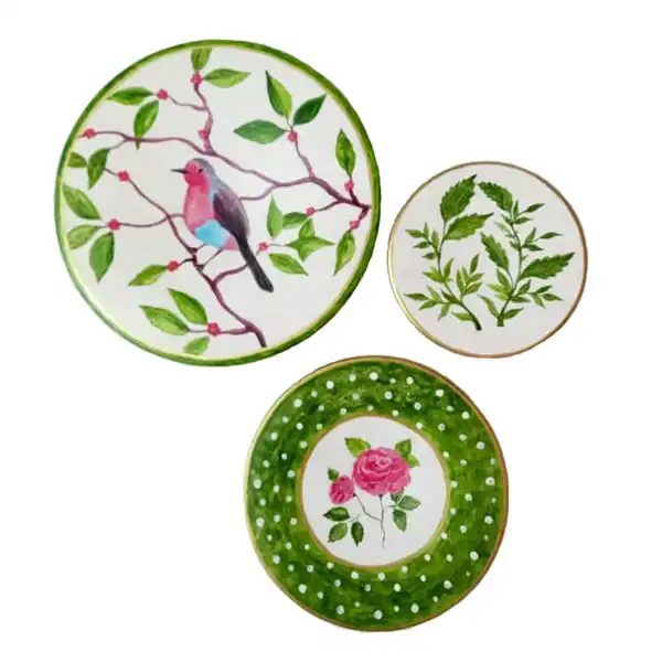 بشقاب دیوارکوب سفالی طرح بهار مجموعه 3 عددی