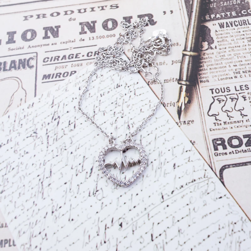 عکس شماره 3 : گردنبند نقره زنانه مدل مدل ضربان قلب avn_m106