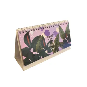 تقویم رومیزی سال 1402 سم مدل breack free کد 138301