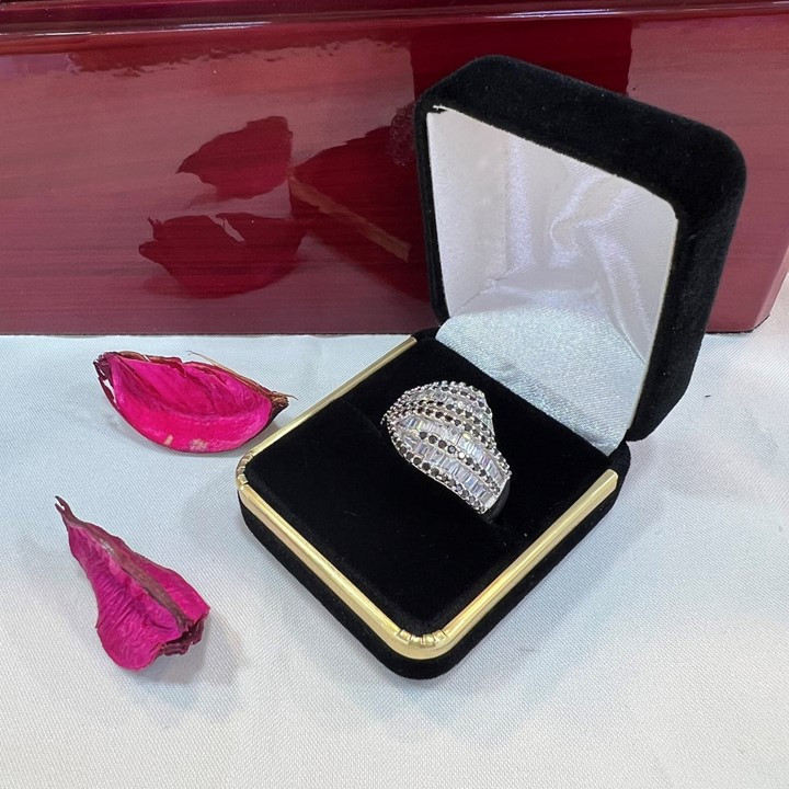 انگشتر نقره زنانه مدل glsr-24200