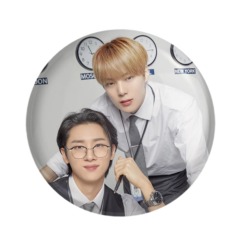 مگنت خندالو مدل گروه مانستا اکس Monsta X کد 21205