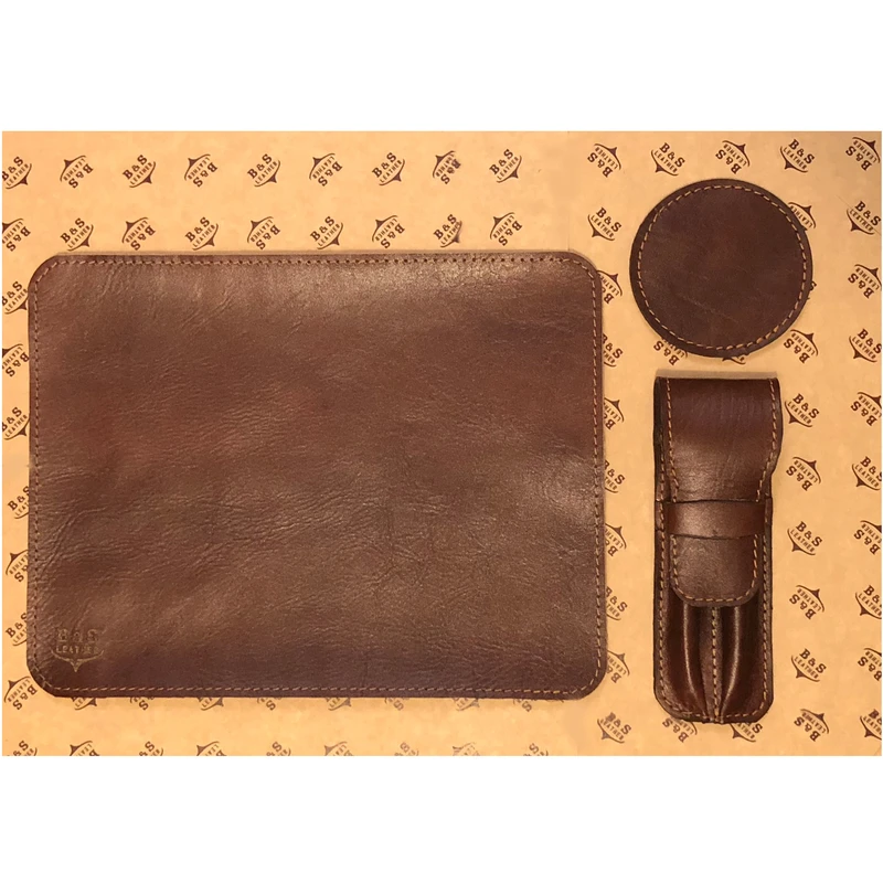 ست اداری 3 تکه چرم طبیعی دست دوز لاکچری مدل AA3 قهوه ای B&S Leather (پد زیر دست- پد موس ، زیر لیوانی و جاخودکاری جفت)