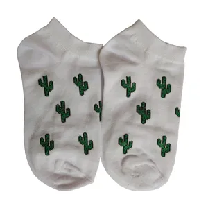 جوراب مدل بدون ساق طرح کاکتوس کوچولو رنگ سفید