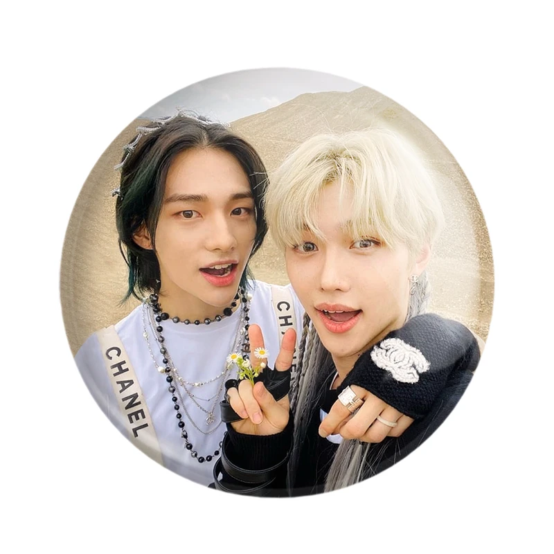 مگنت خندالو طرح فلیکس و هیونجین گروه استری کیدز Stary Kids کد 16934