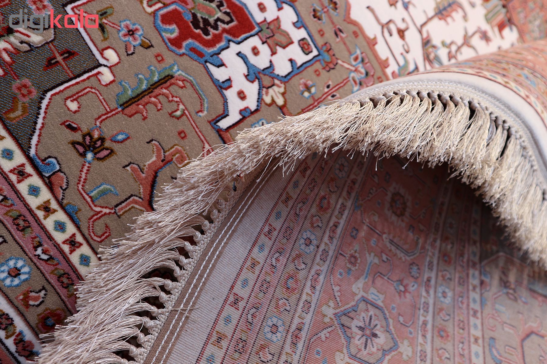 فرش ماشینی رادین اصفهان طرح هریس رنگ زمینه صدفی