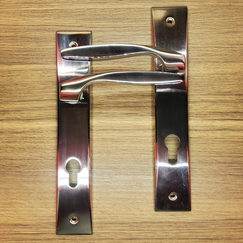 دستگیره در باتیس مدل سورا 02 دستگیره در باتیس مدل سورا 02