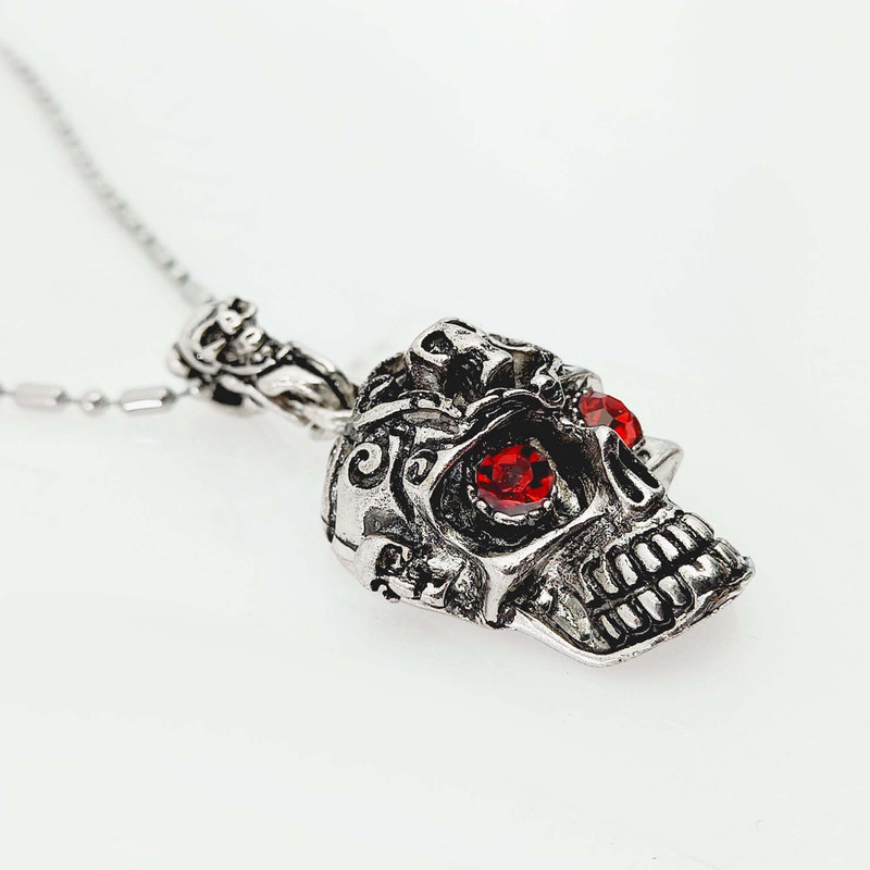 گردنبند مردانه طرح جمجمه و نگین مدل 613GAM
