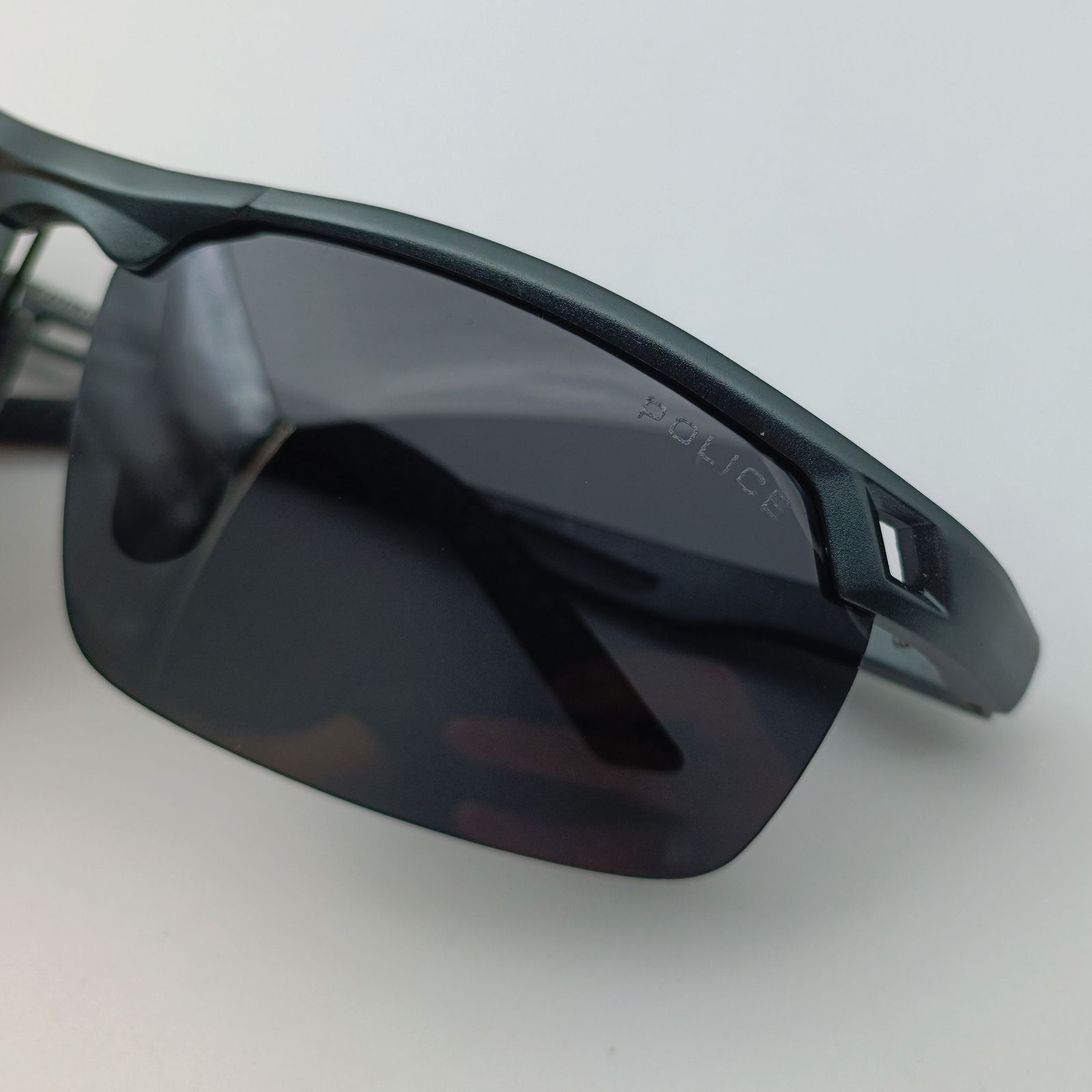 عینک آفتابی پلیس مدل PO03 -  - 11